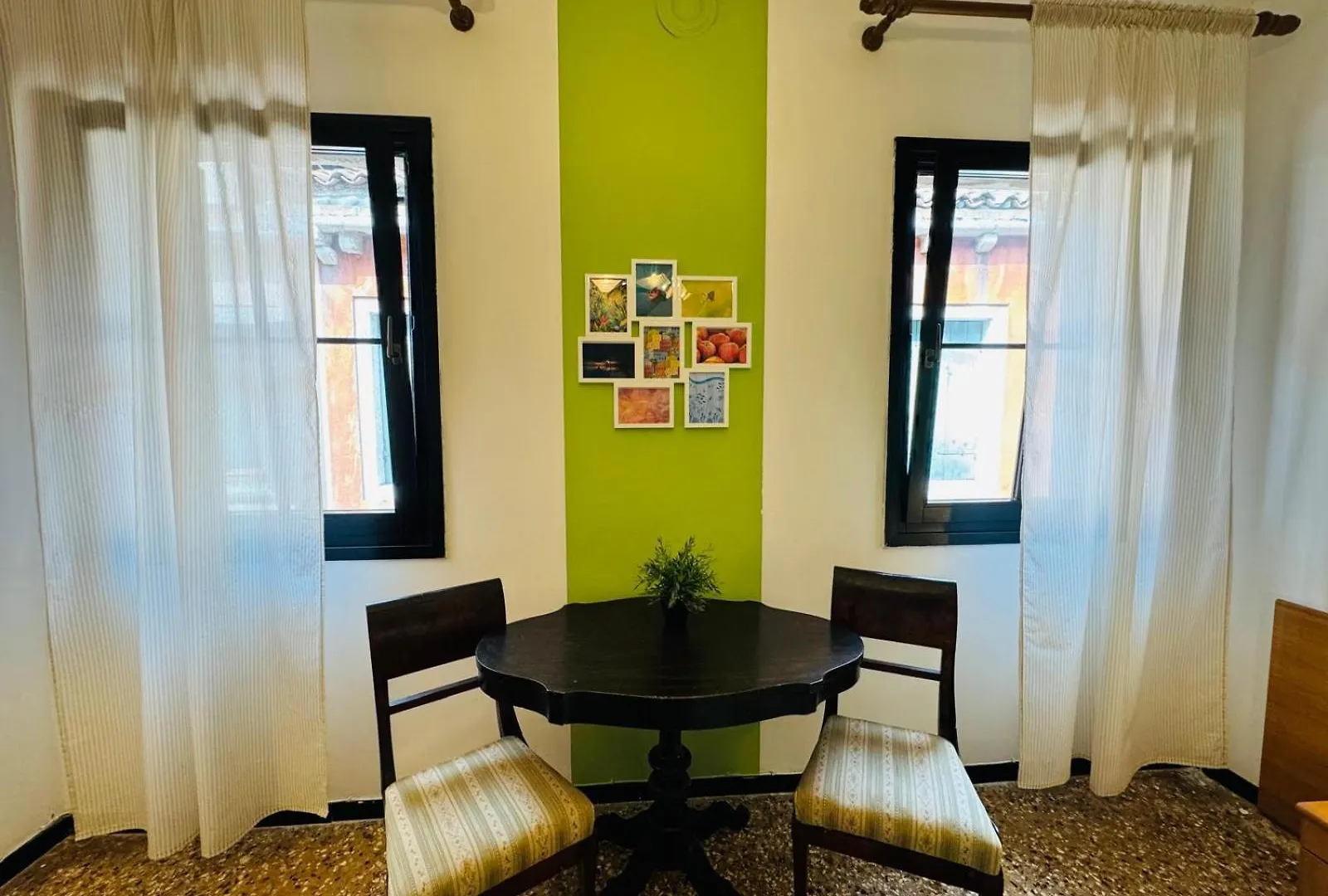 Grimaldi Apartments San Marco & Castello Венеция Италия