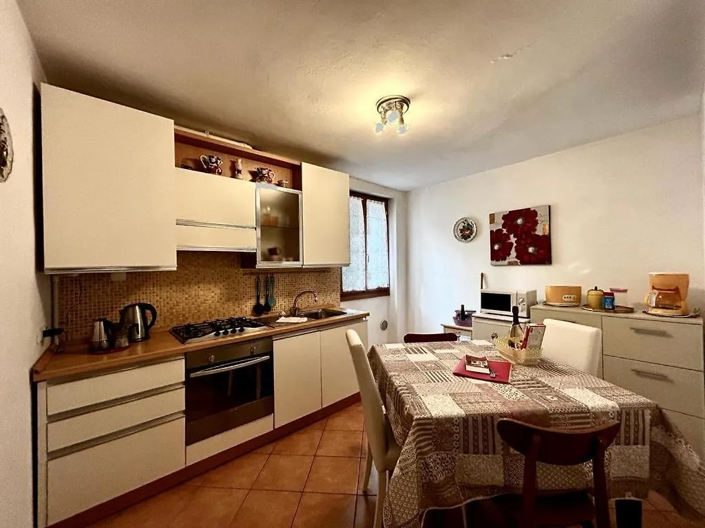 Grimaldi Apartments San Marco & Castello Венеция