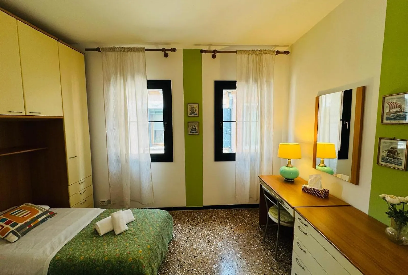 Grimaldi Apartments San Marco & Castello Венеция 0*,  Италия