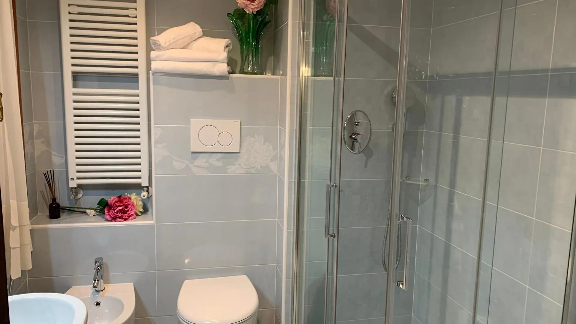 Grimaldi Apartments San Marco & Castello Венеция