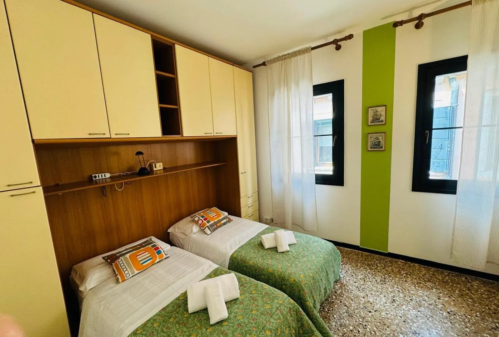 Grimaldi Apartments San Marco & Castello Венеция Италия